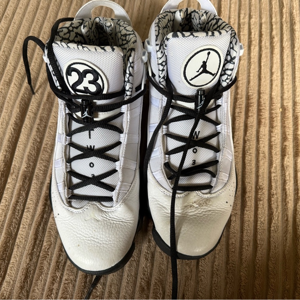 Air Jordans Women’s Size 11